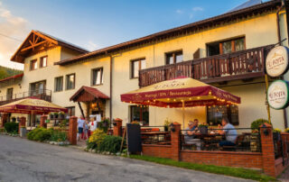 beskidzkie potrawy, restauracja U Fojta, kulinarne tradycje, lokalne składniki, kuchnia Beskidu Śląskiego